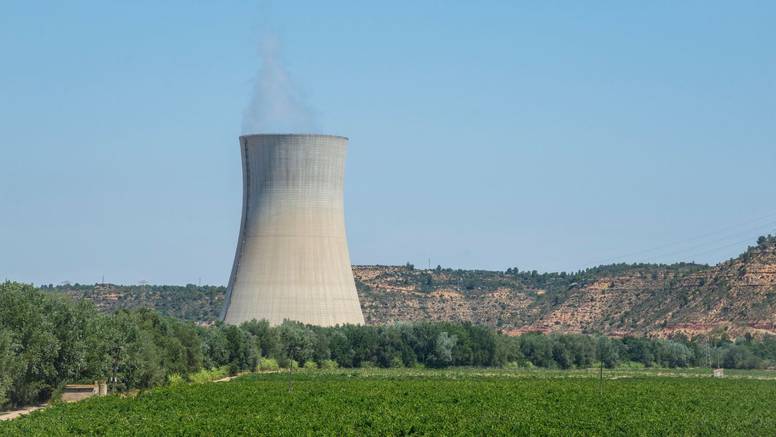 Francuski EDF obustavlja rad dvije nuklearke zbog problema u rashladnom sustavu pogona