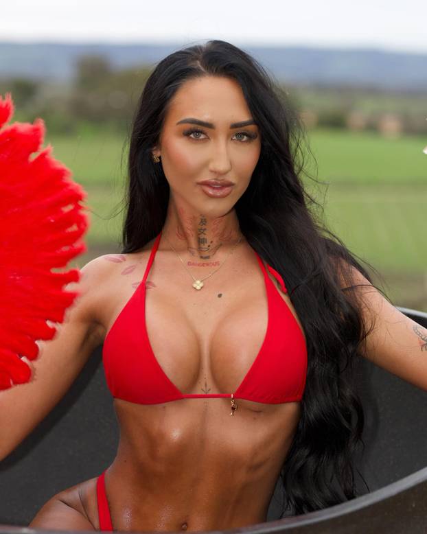 FOTO Ima top tijelo i tajnim poslom zarađuje bogatstvo: 'Ne tražite me novac, nađite posao'