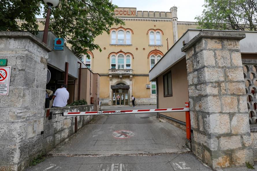 Ulaz u Opću bolnicu Pula