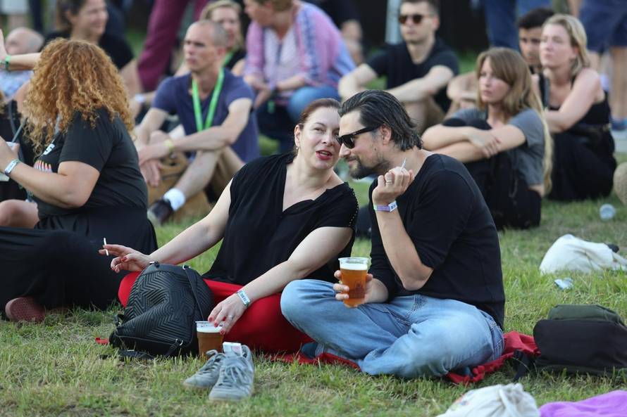 Zagreb: Glumica Jelena MiholjeviÄ sa suprugom Darijom na INmusic festivalu