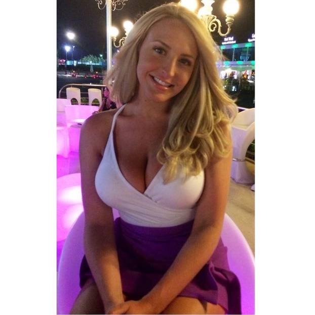 FOTO Ups, ovo nije očekivala! Britanska 'Diletta' doživjela je nezgodu na konjskoj utrci...