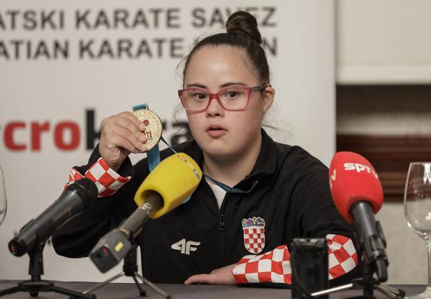 Zagreb: Konferencija za medije hrvatske karate reprezentacije koja je na Europskom prvenstvu osvojila tri zlata, srebro i broncu