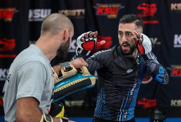 Zagreb: Pokazni trening MMA i predstavljanje boraca koji će nastupiti na KSW priredbi