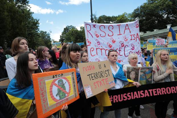 Anti-Russian demonstration outside Russian embassy in Warsaw