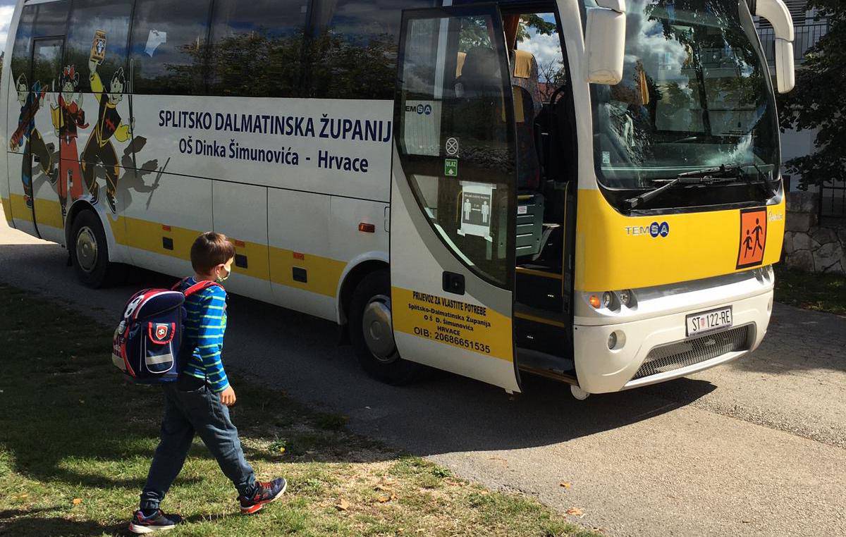 'Ravnateljica će dozvoliti': Nikola ipak otišao školskim autobusom na nastavu!