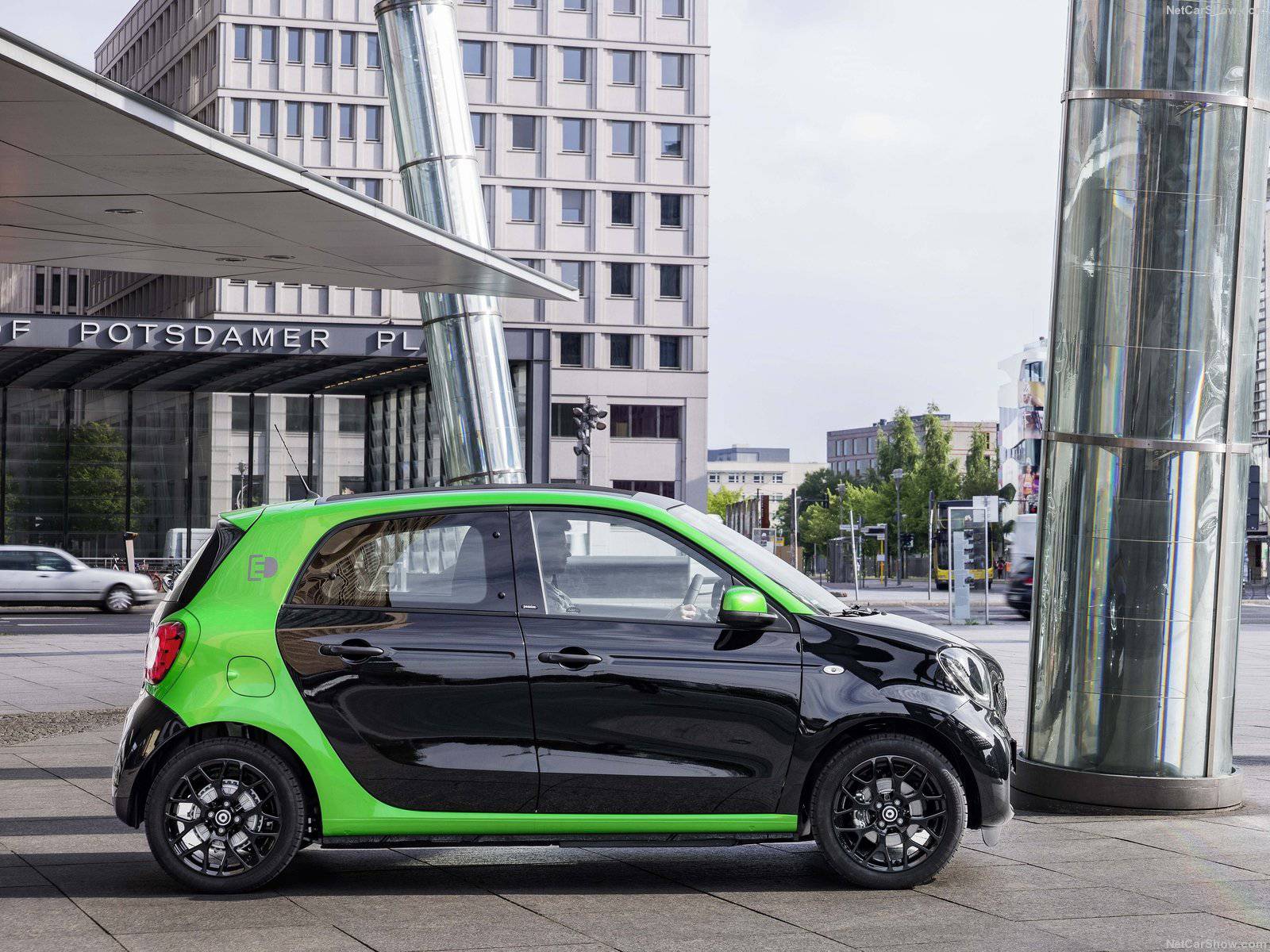 Idealan za grad: Elektro Smart vole vozači,  a i ekolozi također