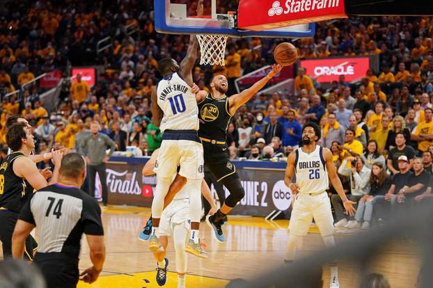 NBA: Playoffs-Dallas Mavericks at Golden State Warriors