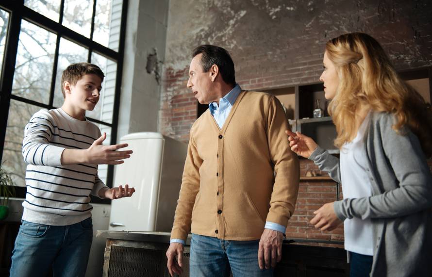 Svaki razvod roditelja duboko pogađa djecu, evo kako možete ublažiti posljedice na psihu