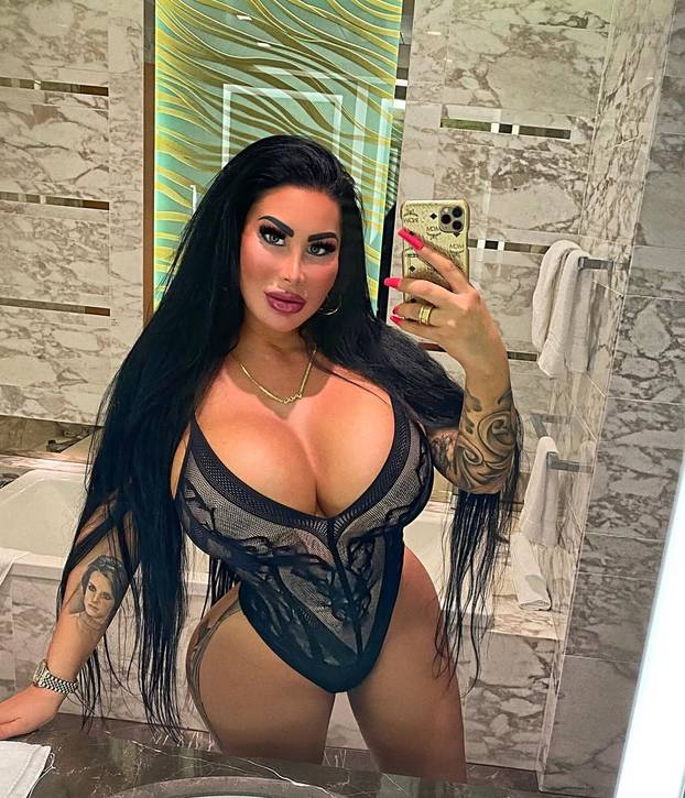 FOTO Barbie iz Berlina pobrala lovu bake pa ulupala 36.000 € u operacije: 'Ja sam umjetnost'