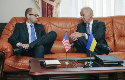 Biden u posjetu Ukrajini, kod Slovianska našli leš političara