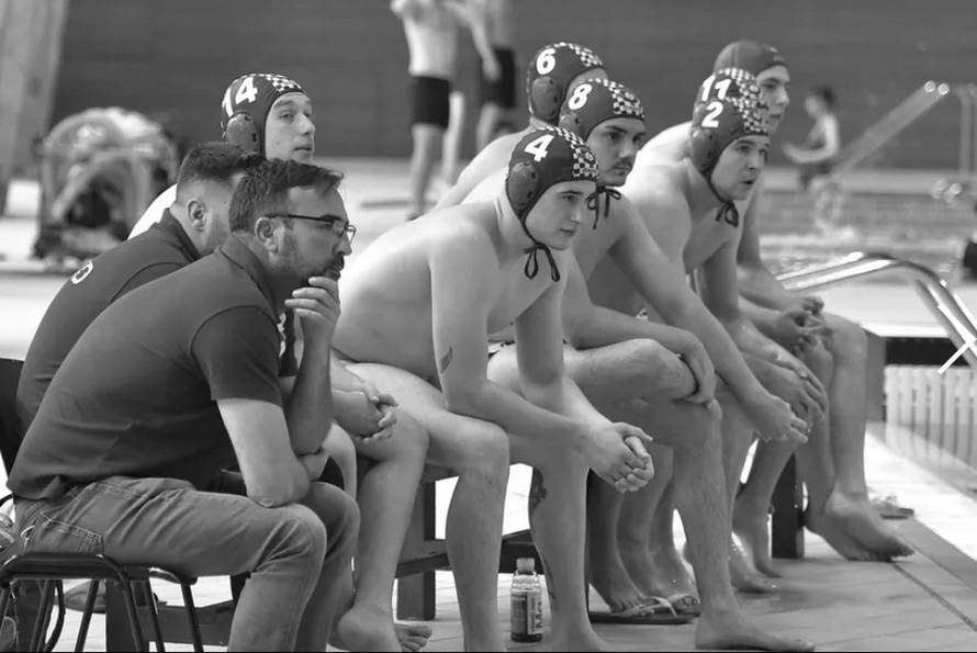 Užas u Rumunjskoj: Vaterpolist (25) doživio srčani u bazenu pa preminuo nakon sat vremena