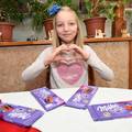 Skromna i velika srca: Lara je skupila 103 čokolade za djecu