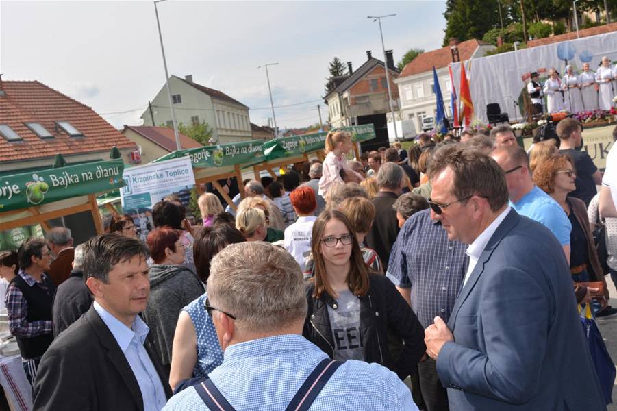 Okršaj Hrvatica i Slovenki, čije to bake rade najbolje štrukle?