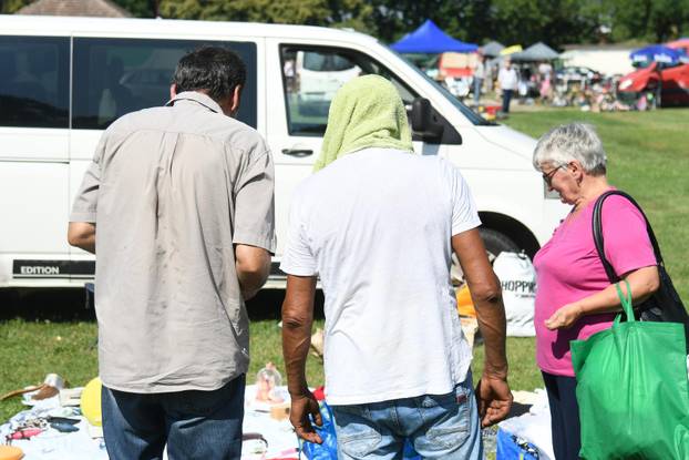 Koprivnica: Popularni buvljak zbog toplotnog vala ipak je imao nešto manje prodavača i kupaca