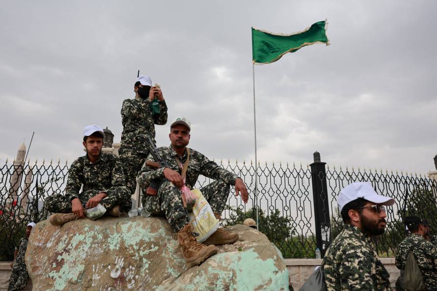 Houthi supporters mark Prophet Mohammad’s birthday in Sanaa