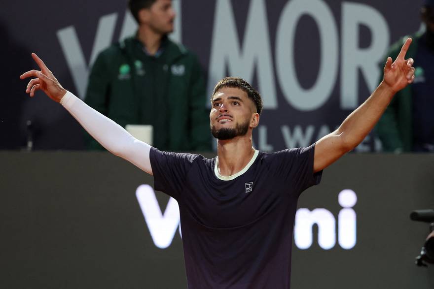TKO JE DINO PRI&Zcaron;MI&Cacute; Ro&dstrok;en na Dan pobjede, osvojio juniorski Roland Garros, dobio i &Dstrok;okovi&cacute;a