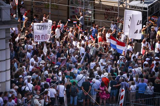 Tisuće prosvjednika preplavile središte Zagreba zbog otpada u Lici