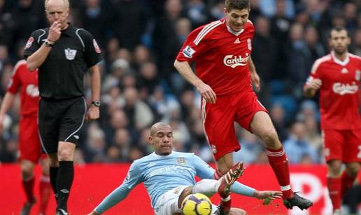 Liverpool i City remizirali, Aston Villa preokrenula