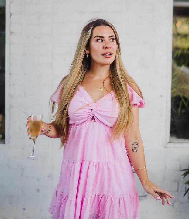 Majka dala otkaz u banci zbog zarade na internetu: 'Prijavili su policiji da ugrožavam djecu'