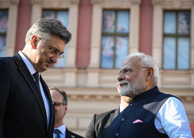 Zagreb: Narendra Modi u društvu Andreja Plenkovića prošetao  centrom Zagreba