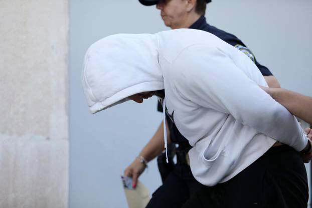 Pula: Privedena još četvorica redara osumnjičena za teško premlaćivanje mladog Slovenca u Poreču