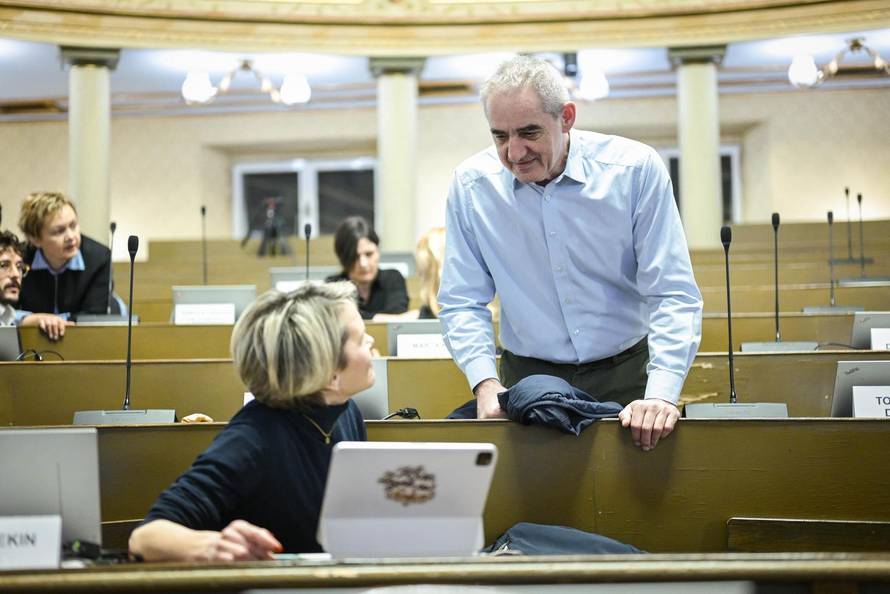 Zagreb: Sjednica gradske skupštine