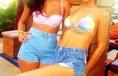 Poslije sunčanja Rihanna je s prijateljima svratila u streljanu