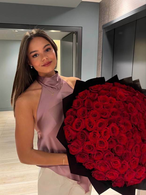 FOTO Tko kaže da je hladno? Ova plivačica podigla je temperaturu brže od radijatora!