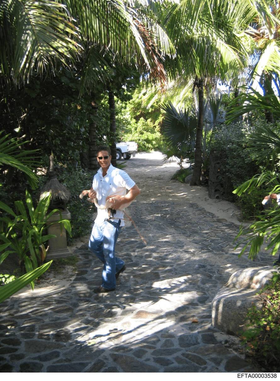 Ruskinje, privatni letovi, party na otoku: Ovako je Epstein gradio svoju mrežu sa slavnima