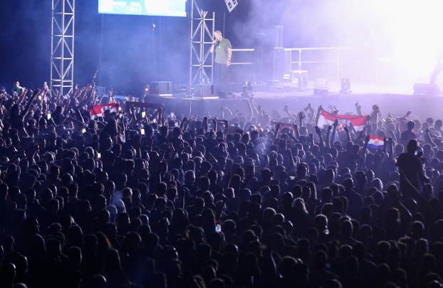 Dugopolje: Thompson održao koncert na prepunom stadionu Hrvatskih vitezova