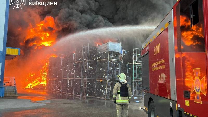FOTO U strašnom udaru na Kijev najmanje 37 mrtvih, Zelenski bijesan: 'To je strašan nemar'
