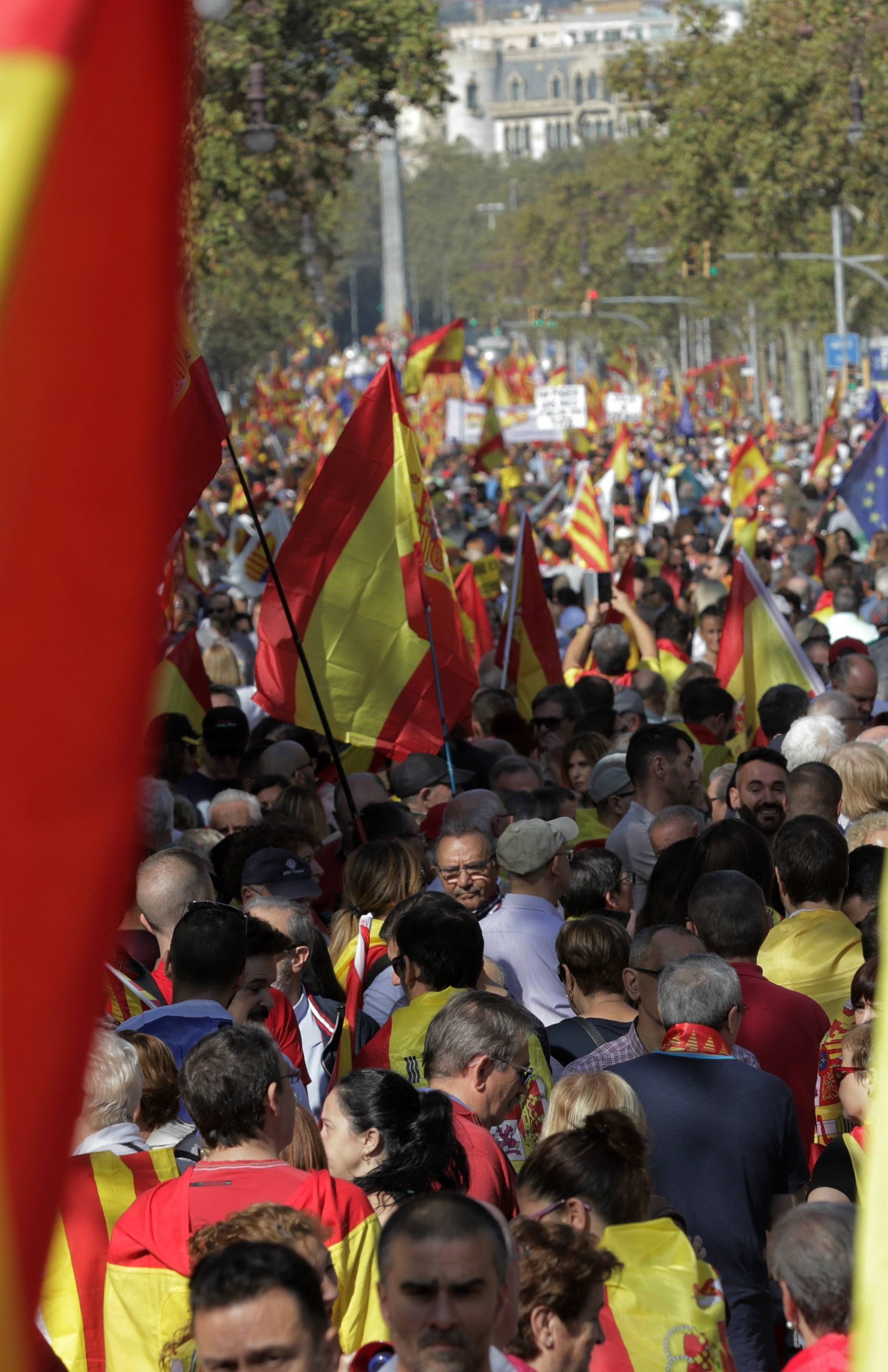 "For concord, for Catalonia: Enough!" Barcelona