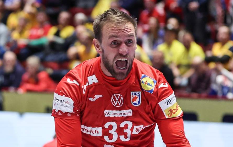 Malmo: Hrvatski rukometaši slave pobjedu u zagrljajima i poljupcima svojih najmilijih