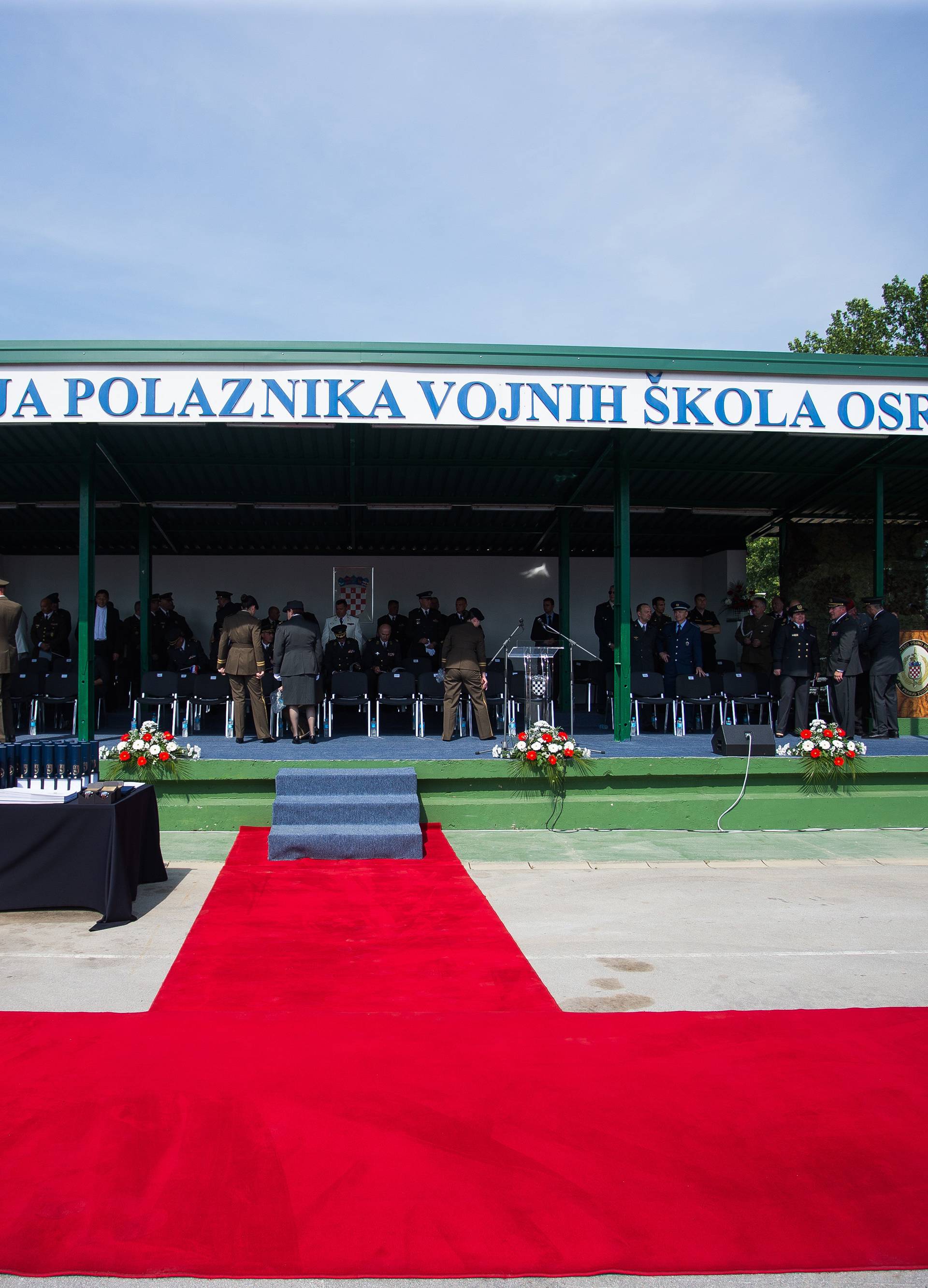 Vukovar: SveÄana promocija polaznika vojnih Å¡kola Hrvatskog vojnog uÄiliÅ¡ta Dr. Franjo TuÄman