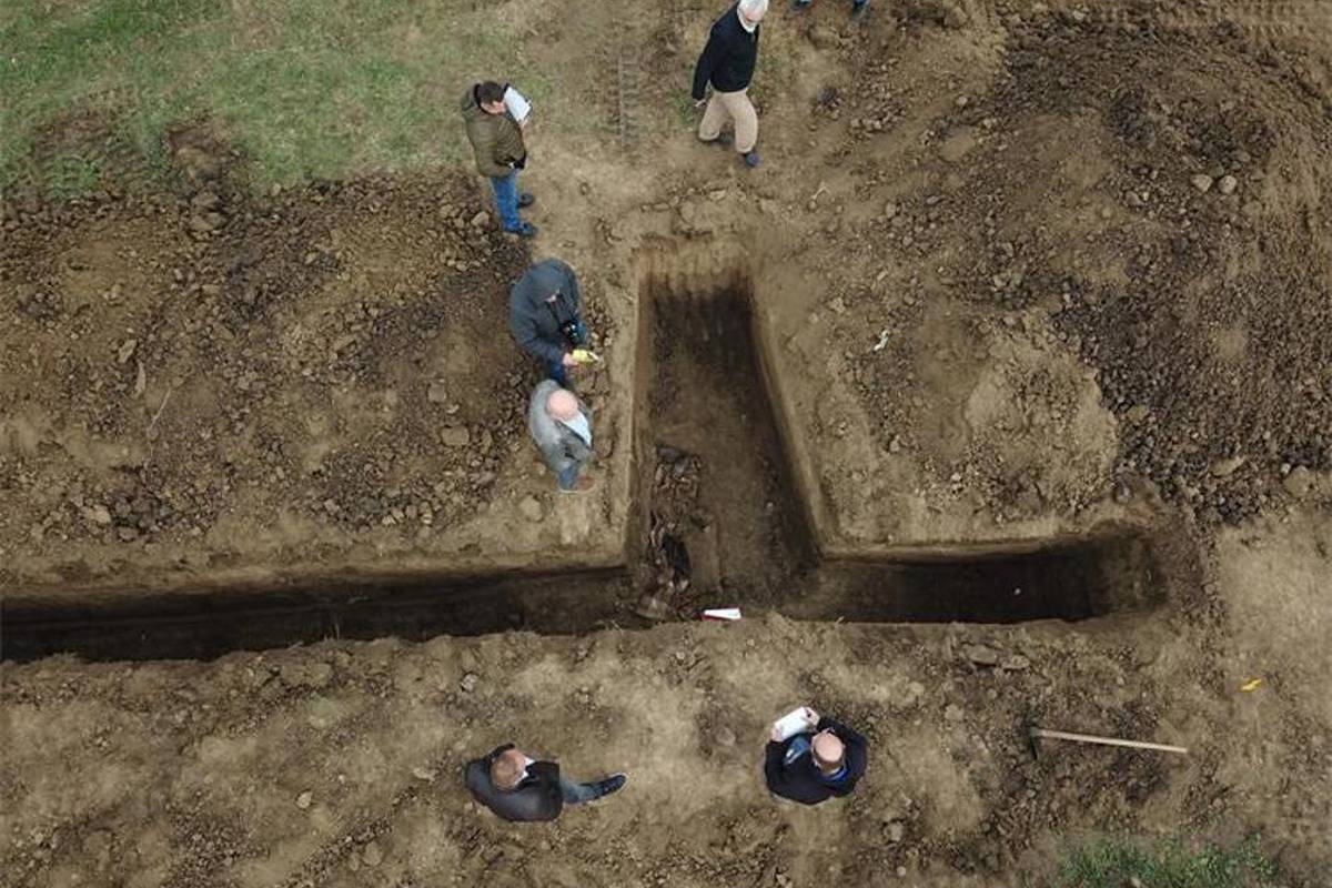 U grobnici kraj Vukovara našli posmrtne ostatke četvero ljudi