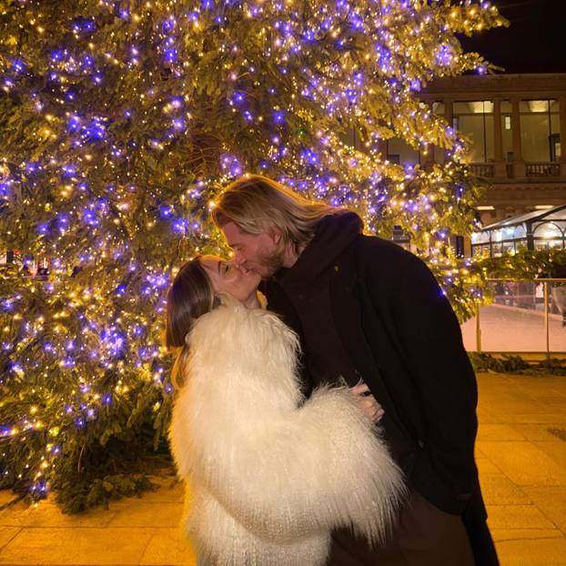 FOTO Diletta otkrila trbuščić! 'Najljepši poklon za ovaj Božić'