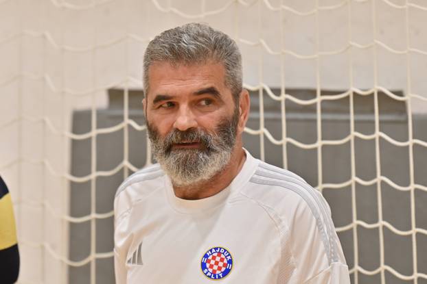 Makarska: Donatorska utakmica veterana Hajduk - Dinamo za Mladena Bartolovića