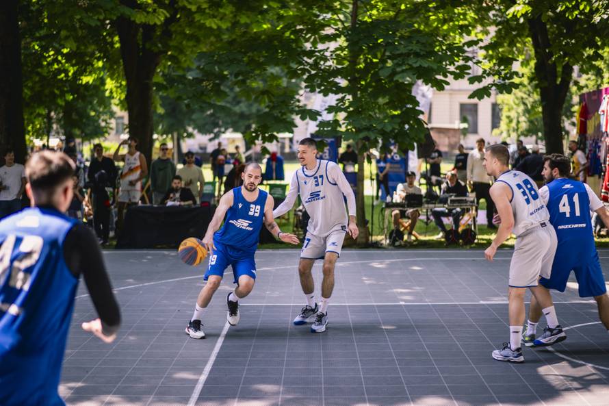 Skechers košarkaški timovi zagrijali su beton Mažuranca ususret Sunset Sports Festivalu