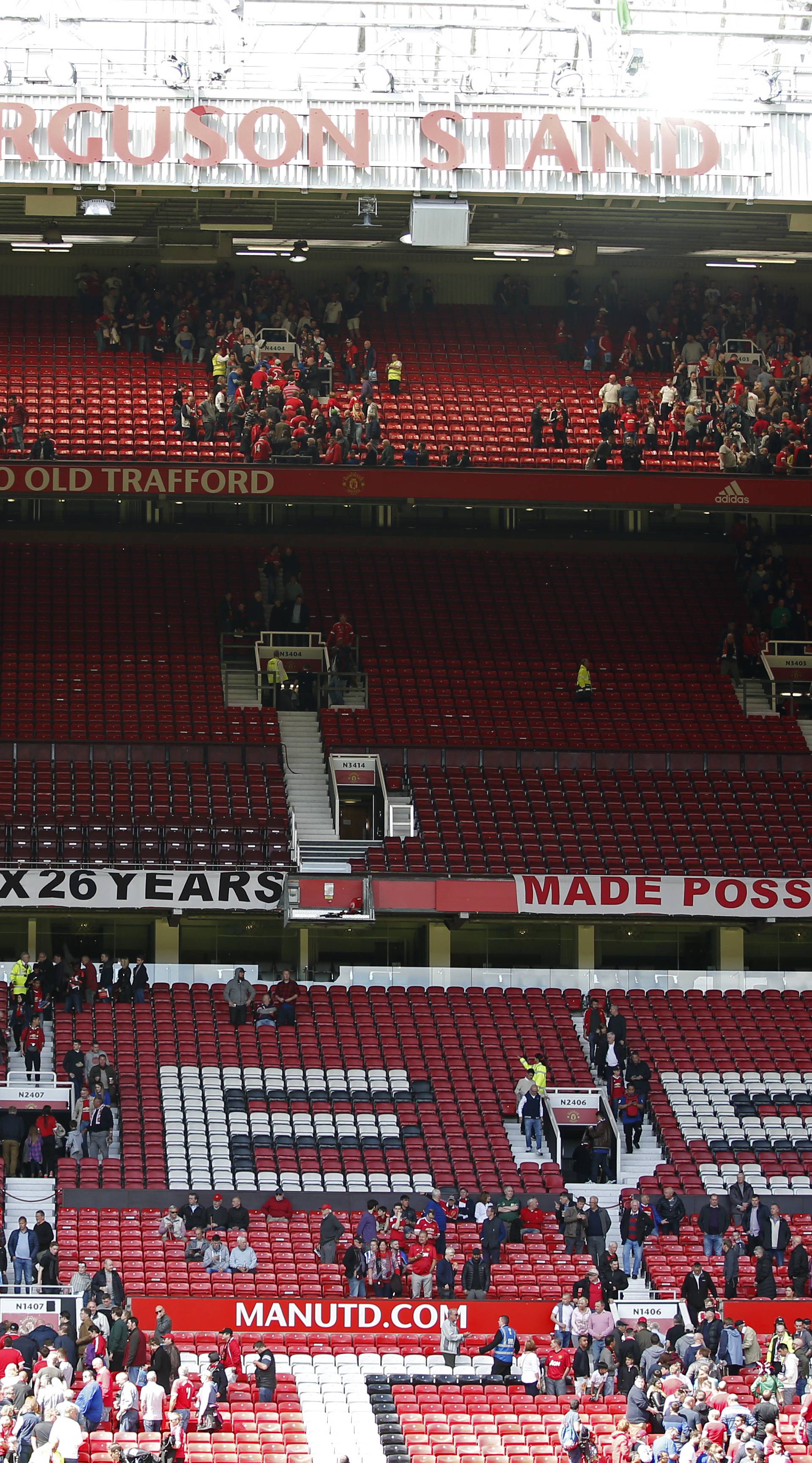 Manchester United v AFC Bournemouth - Barclays Premier League