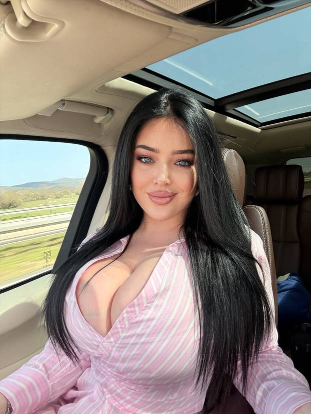 Za prste polizati! Claudia Rivier pravit će kolače, a pokazala je i kako muti jaja te puni sarmice