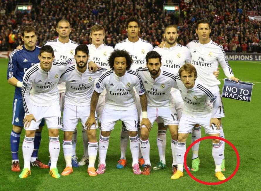 Ronaldo i u natikačama stoji na prstima kako bi izgledao viši...