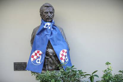 Zagreb: Ljudevit Gaj s Dinamovim šalom navija za današnji uspjeh Dinama