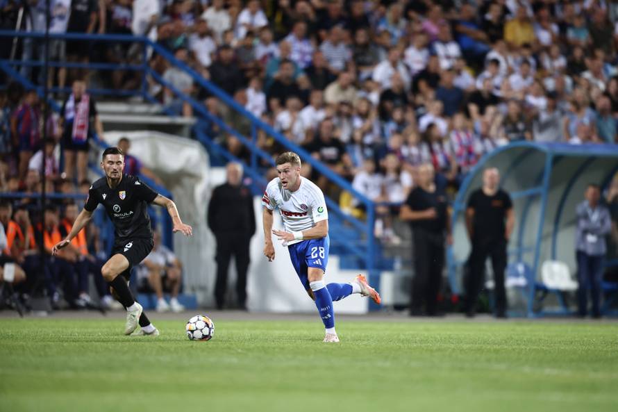 Posušje: Prijateljska utakmica Posušje - Hajduk u rasprodanom stadionu
