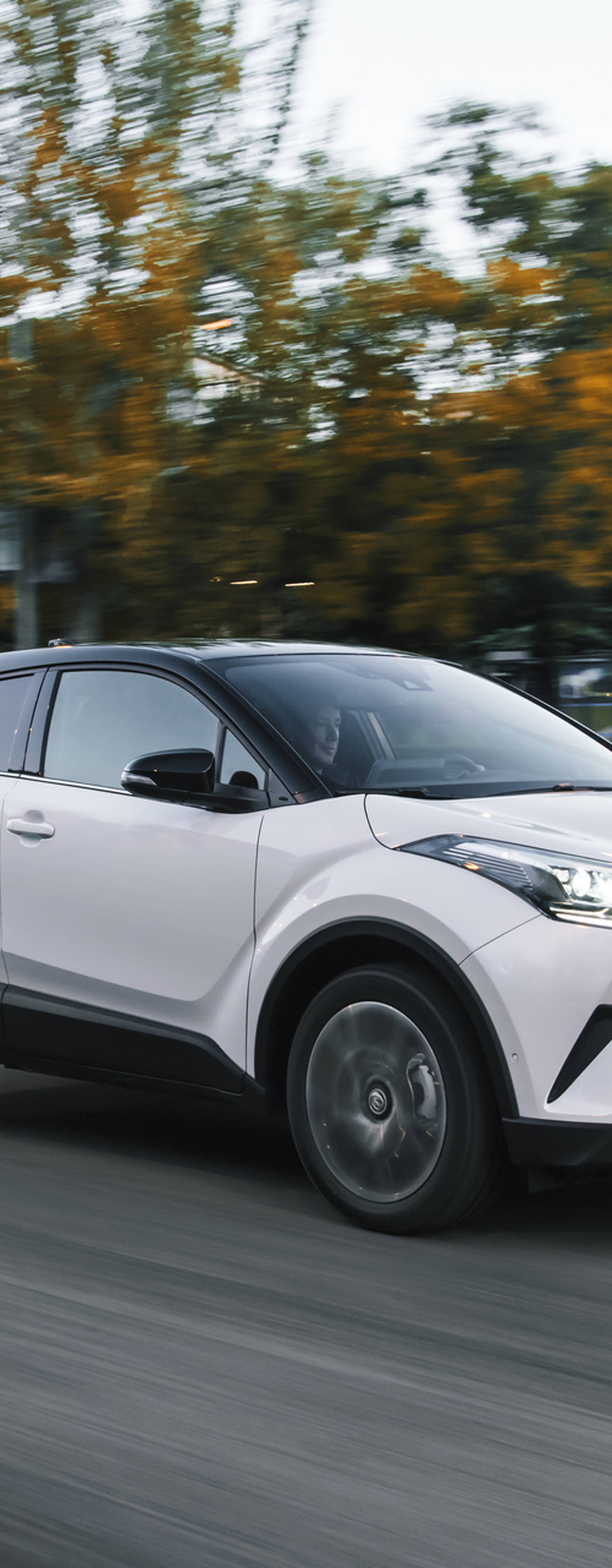 Sve samo ne dosadan: Vozili smo Toyotin crossover C-HR