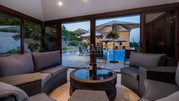 FOTO Dvije vile u Opatiji odišu luksuzom: Pogledajte tek kakav dizajnerski namještaj imaju!