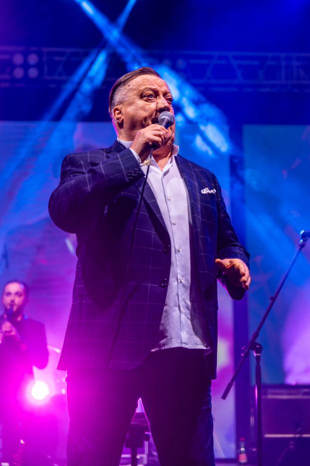 Osijek: Koncert Halida Bešlića u dvorani Gradski vrt