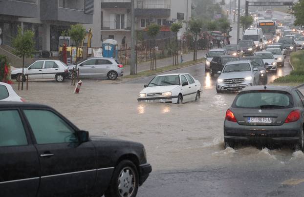 Split: Prometni kolaps zbog kiše