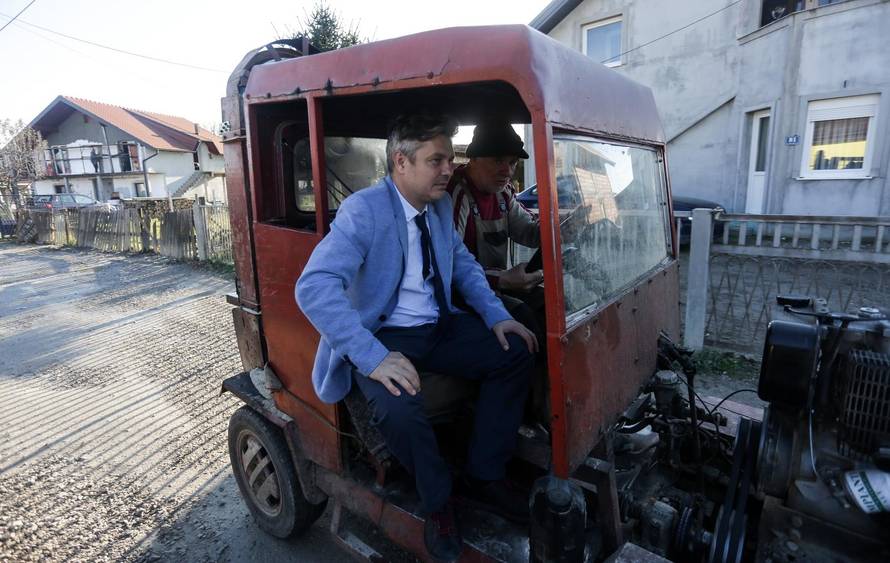 'Kolinda i ja smo trolali Škoru, rekao sam joj kad da replicira'