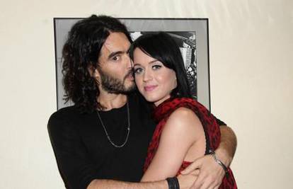 Russell Brand prodaje stan da udovolji curi Katy Perry