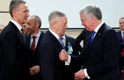 SAD prijeti članicama NATO-a: Dajte više novca za obranu ili...